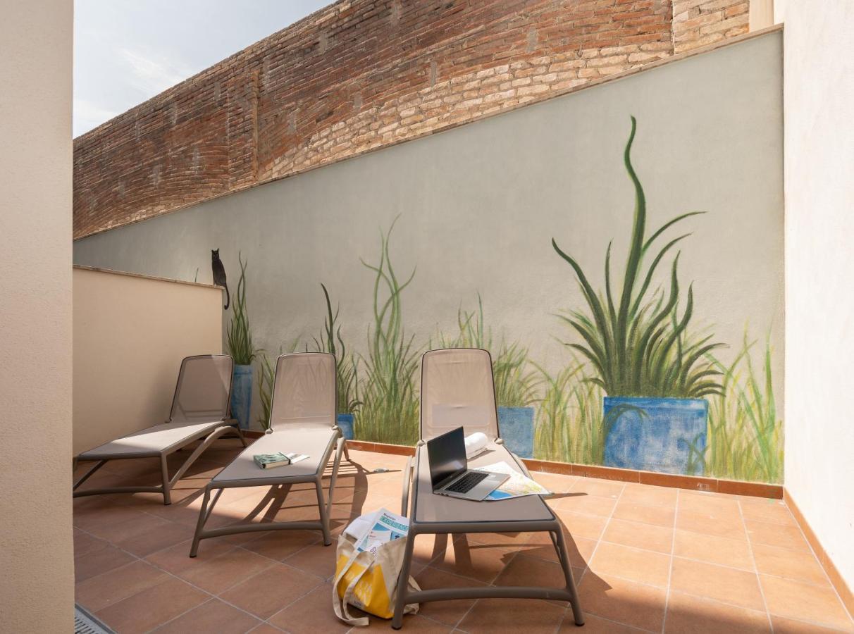 Tgna Cervantes 8 Tarragona Exterior photo